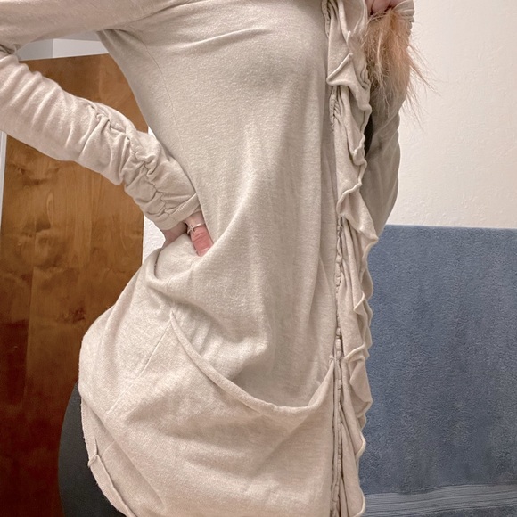 Beige Ruffled Cardigan - Picture 5 of 5